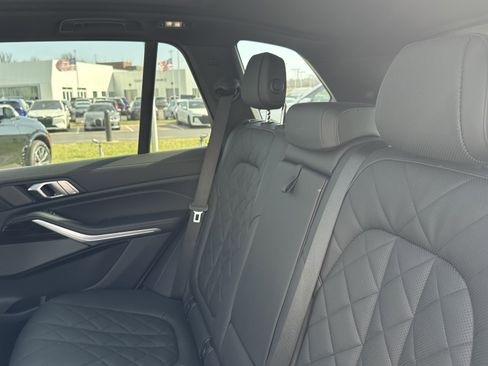 Certified 2025 BMW X5 xDrive40i w/ Climate Comfort Package AWD/4WD image 31