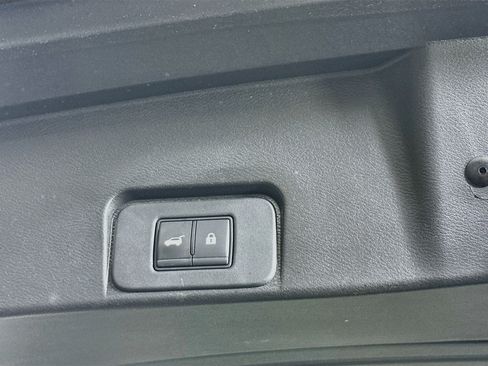 Used 2023 Nissan Rogue SL w/ SL Premium Package FWD image 31