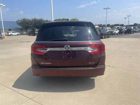 Used 2020 Honda Odyssey Elite image 4