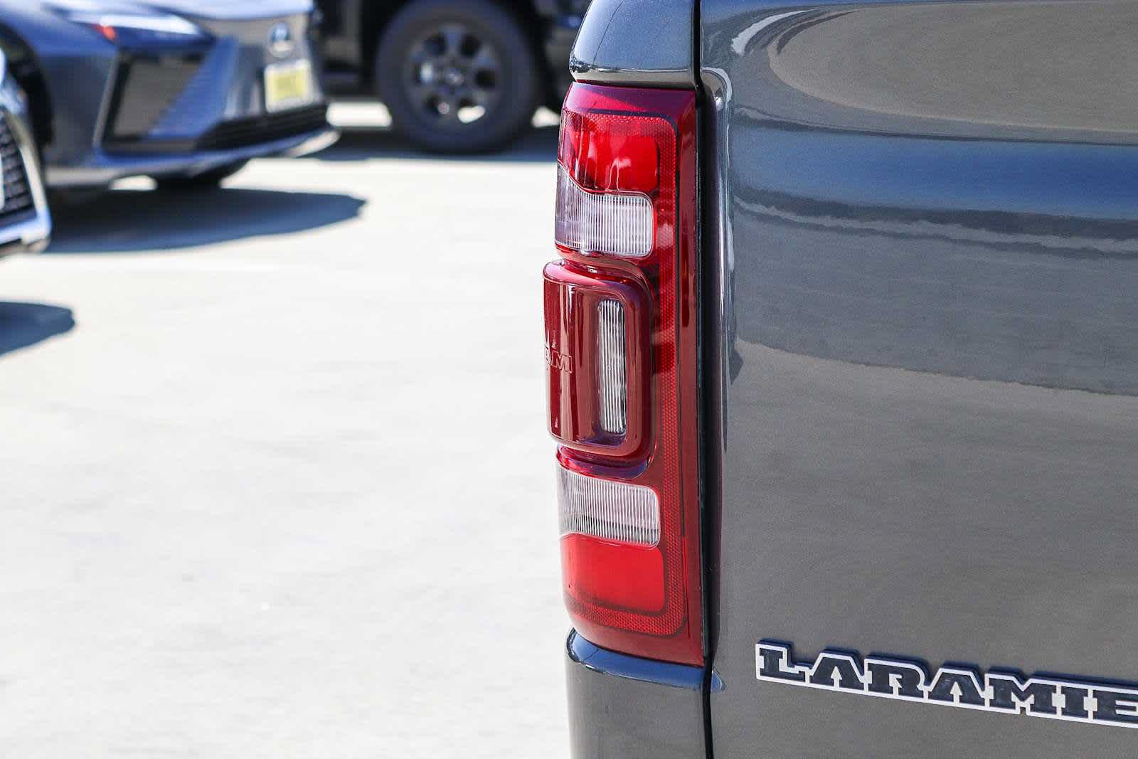Used 2024 RAM 1500 Laramie AWD/4WD image 11
