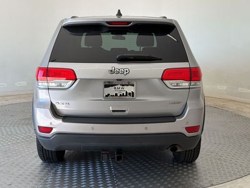 Used 2018 Jeep Grand Cherokee Laredo AWD/4WD image 10