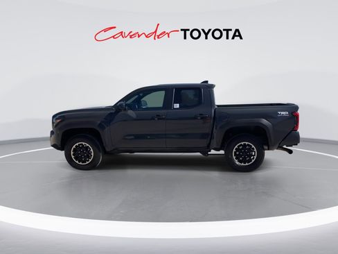 Certified 2025 Toyota Tacoma TRD Off-Road image 5