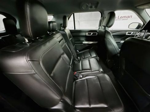 Used 2022 Ford Explorer XLT w/ Equipment Group 202A RWD image 25