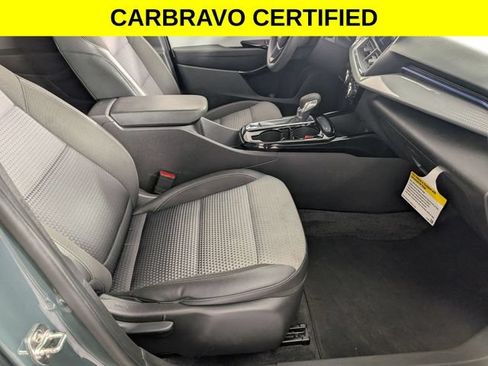 Certified 2025 Chevrolet Trax LT FWD image 30