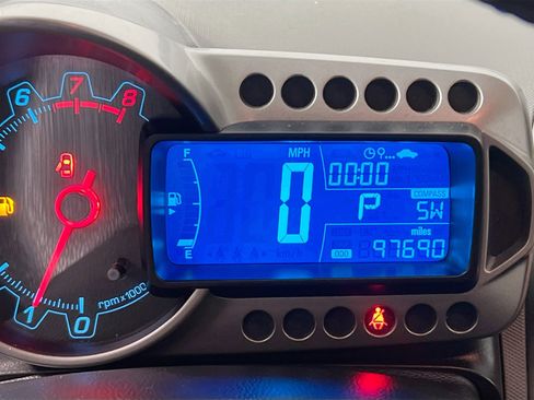 Used 2014 Chevrolet Sonic LTZ image 23