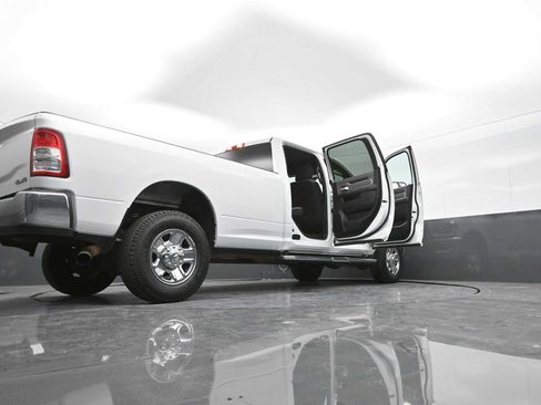 Used 2022 RAM 3500 Big Horn image 44