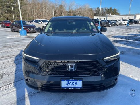 Used 2023 Honda Accord EX image 2