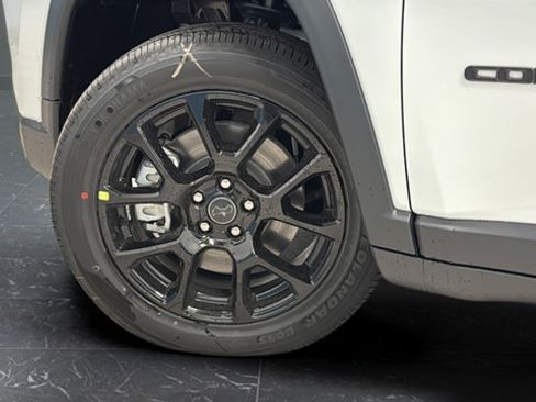 New 2026 Jeep Compass Latitude AWD/4WD image 35