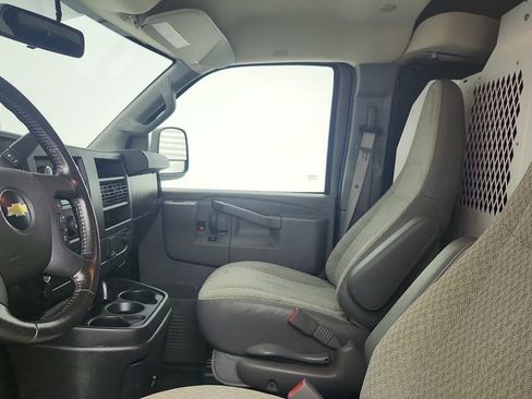 Used 2021 Chevrolet Express 2500 w/ Driver Convenience Package RWD image 15
