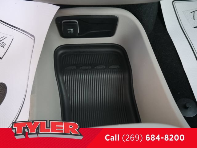 Used 2024 Chrysler Pacifica Limited FWD image 34