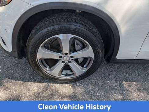 Used 2017 Mercedes-Benz GLC 300 image 12