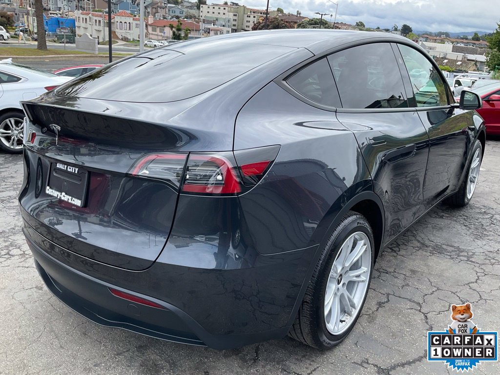 Used 2024 Tesla Model Y 2WD image 80