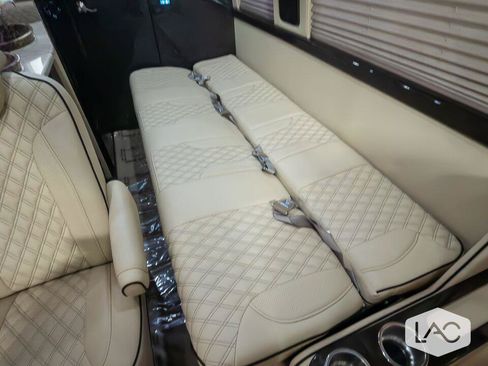 Used 2019 Mercedes-Benz Sprinter 170 Cargo image 11