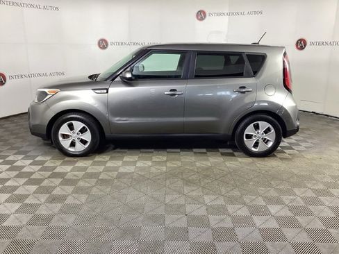 Used 2016 Kia Soul image 6