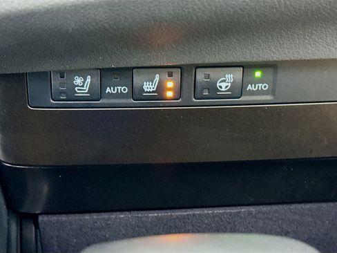 Used 2025 Lexus ES 300h w/ Premium Package image 21