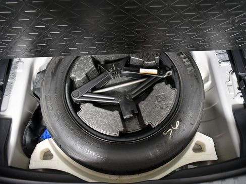 Used 2020 Toyota RAV4 XSE image 27