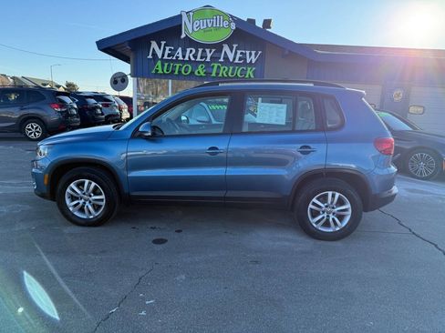 Used 2017 Volkswagen Tiguan S image 8