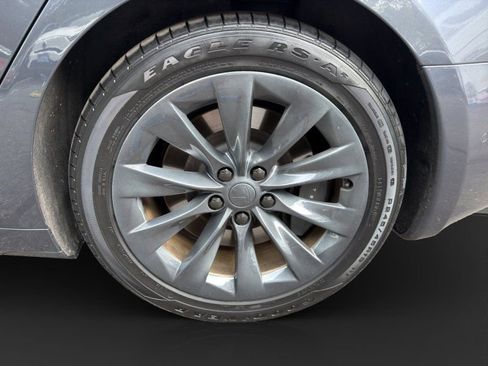 Used 2018 Tesla Model S 100D image 22