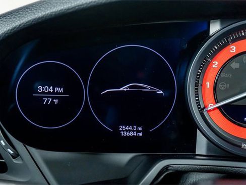 Used 2021 Porsche 911 Carrera image 34