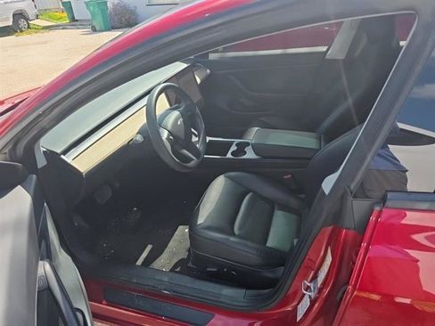 Used 2021 Tesla Model 3 Standard Range Plus RWD image 9
