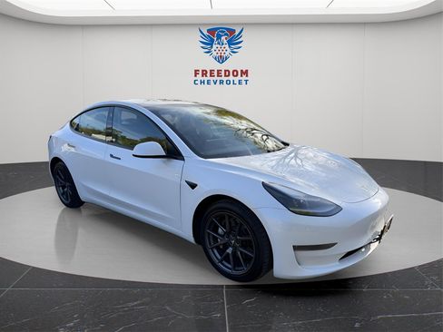 Used 2021 Tesla Model 3 Long Range image 8