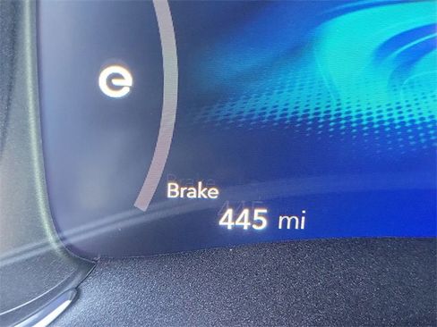 New 2023 Chrysler Pacifica Touring-L w/ S Appearance Package image 26