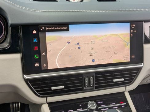 Certified 2023 Porsche Cayenne Turbo AWD/4WD image 20