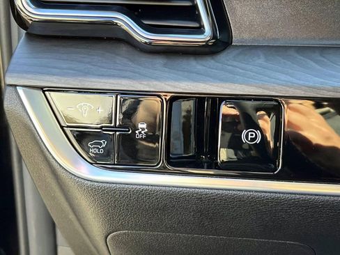 Used 2023 Kia Sportage X-Line w/ X-Line Premium Package image 21