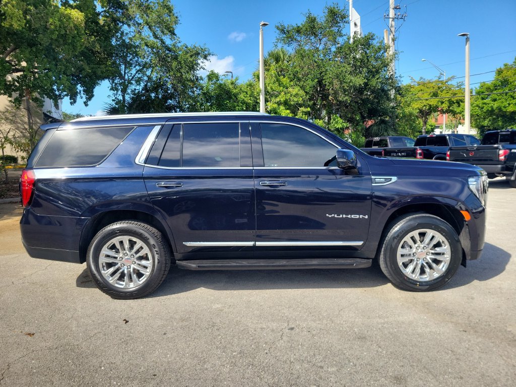Used 2021 GMC Yukon SLT w/ SLT Premium Package RWD image 6
