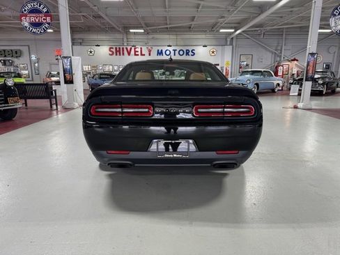 Used 2019 Dodge Challenger SRT Hellcat Redeye image 4