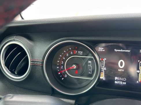 Used 2020 Jeep Gladiator Rubicon image 16