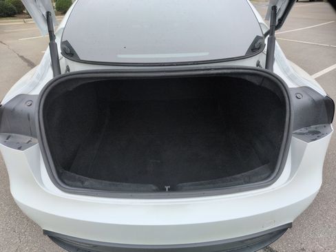Used 2024 Tesla Model 3 Standard Range RWD image 32