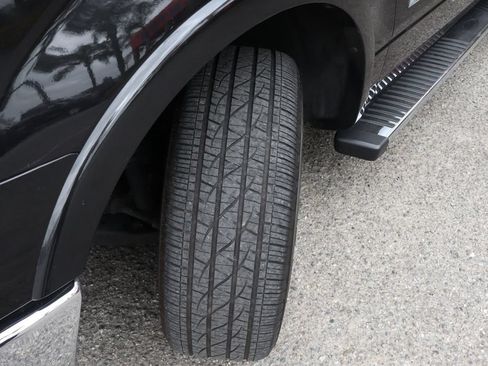 Used 2014 Ford F150 Lariat w/ Equipment Group 502A Luxury RWD image 42