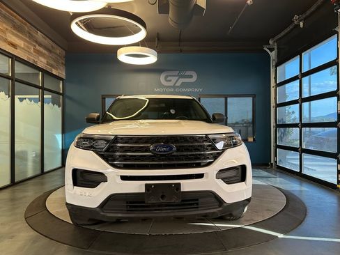 Used 2020 Ford Explorer XLT w/ Comfort Package AWD/4WD image 8
