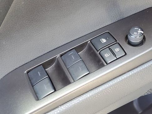 Used 2024 Toyota Camry SE image 15