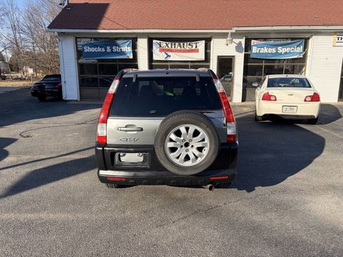 Used 2005 Honda CR-V EX image 5