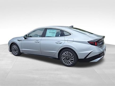 New 2025 Hyundai Sonata SEL FWD image 6