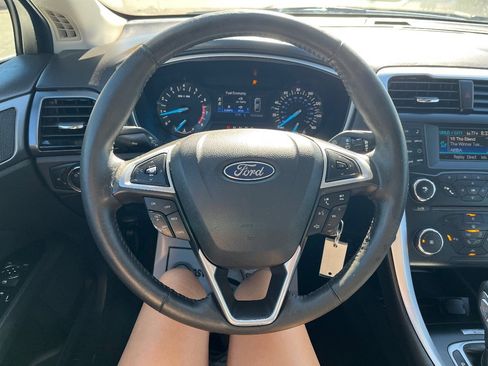 Used 2013 Ford Fusion SE image 16