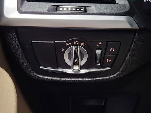 Used 2024 BMW X3 sDrive30i w/ Premium Package RWD image 40