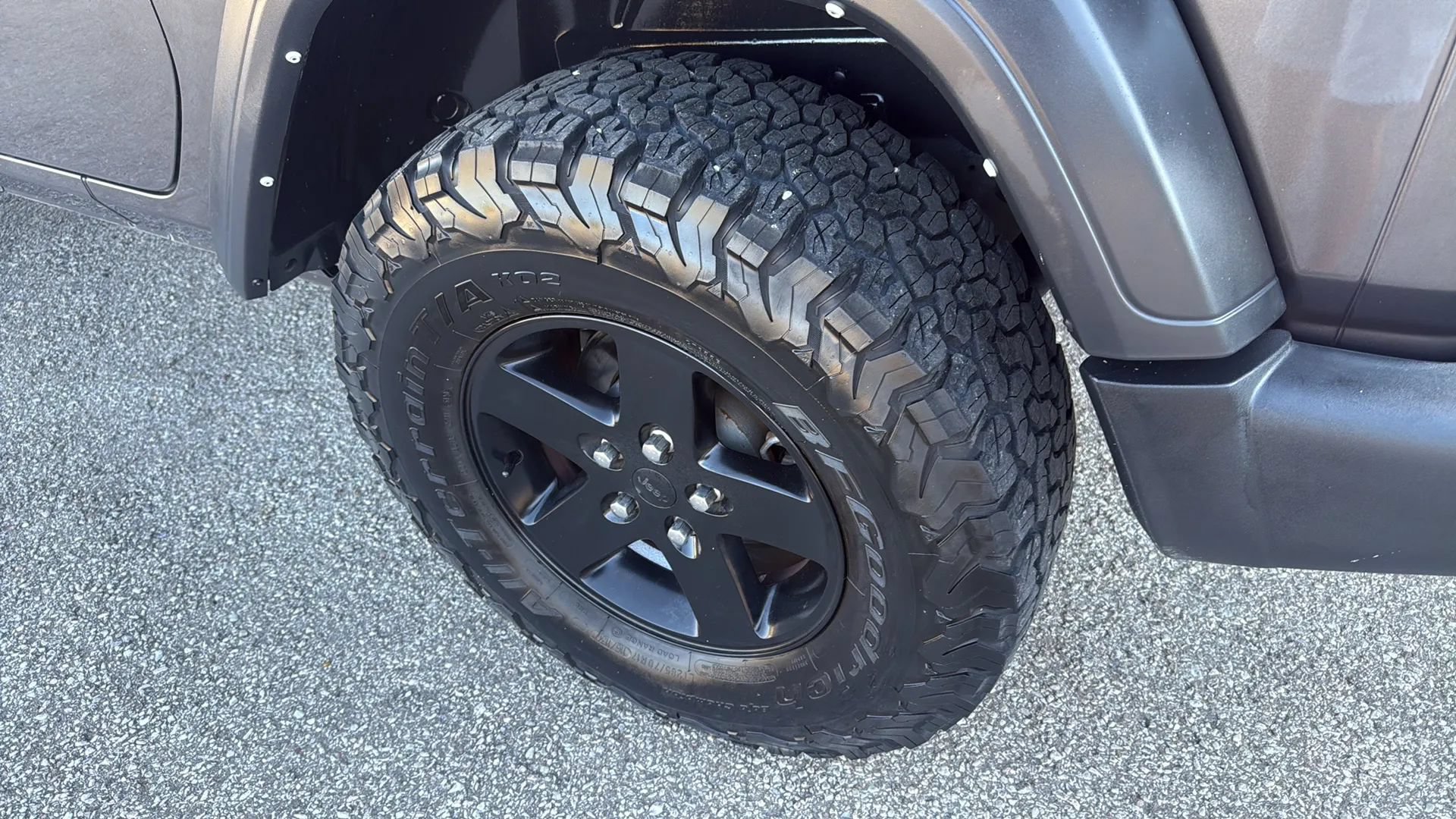 Used 2021 Jeep Wrangler Sport AWD/4WD image 8