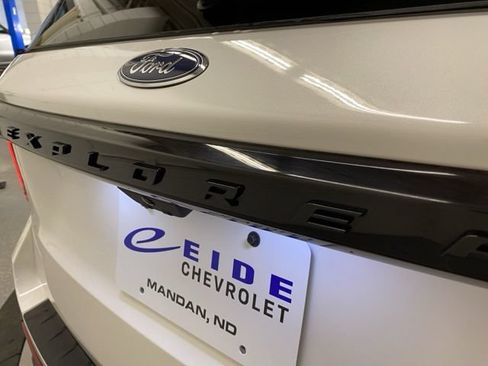 Used 2025 Ford Explorer ST-Line w/ Premium Package AWD/4WD image 32