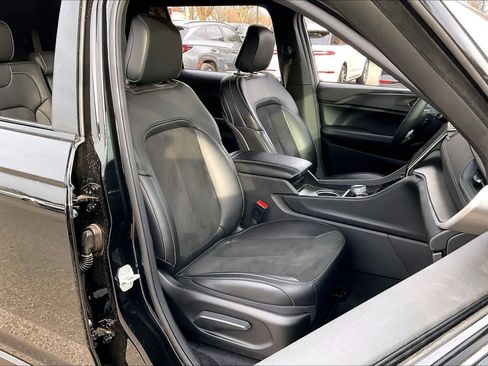 Used 2025 Jeep Grand Cherokee L Altitude image 8