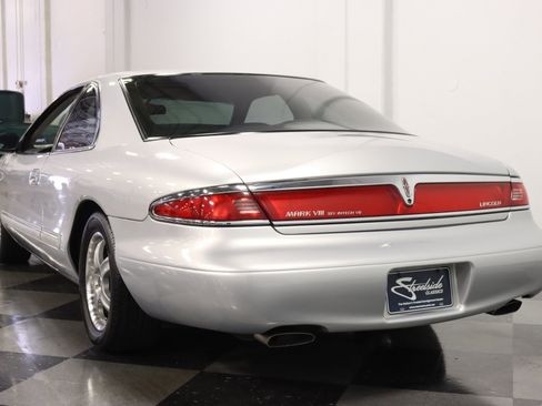 Used 1998 Lincoln Mark VIII RWD image 11