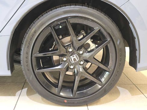 Used 2024 Honda Civic Sport image 8