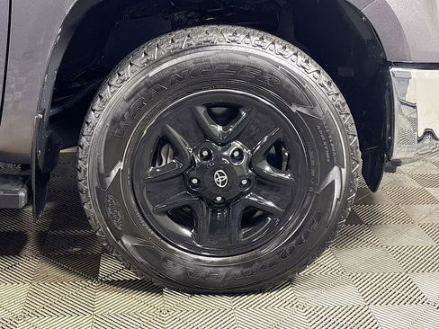 Used 2017 Toyota Tundra SR5 image 23