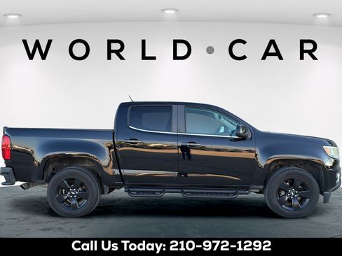 Used 2017 Chevrolet Colorado LT w/ Midnight Edition RWD image 15