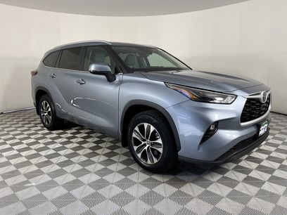 Used 2023 Toyota Highlander XLE