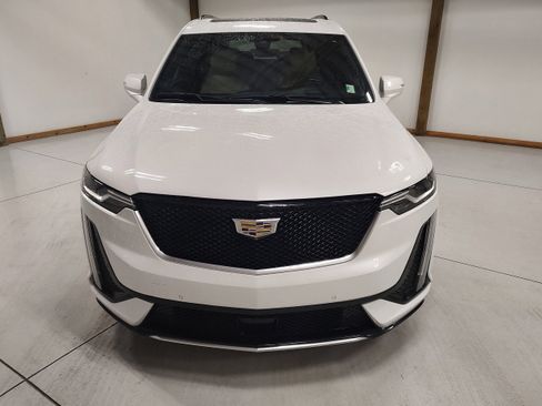 Used 2020 Cadillac XT6 Sport image 3