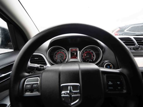 Used 2012 Dodge Journey SXT w/ Flexible Seating Group image 14