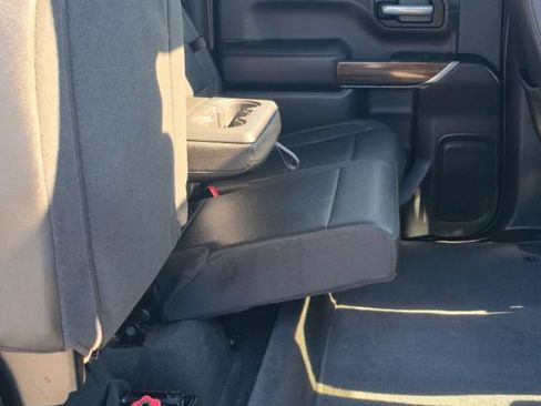 Used 2021 Chevrolet Silverado 1500 LT Trail Boss w/ Convenience Package II AWD/4WD image 17